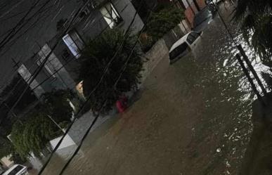 Evacúan por inundaciones a 40 personas de sus viviendas en Santa Catarina