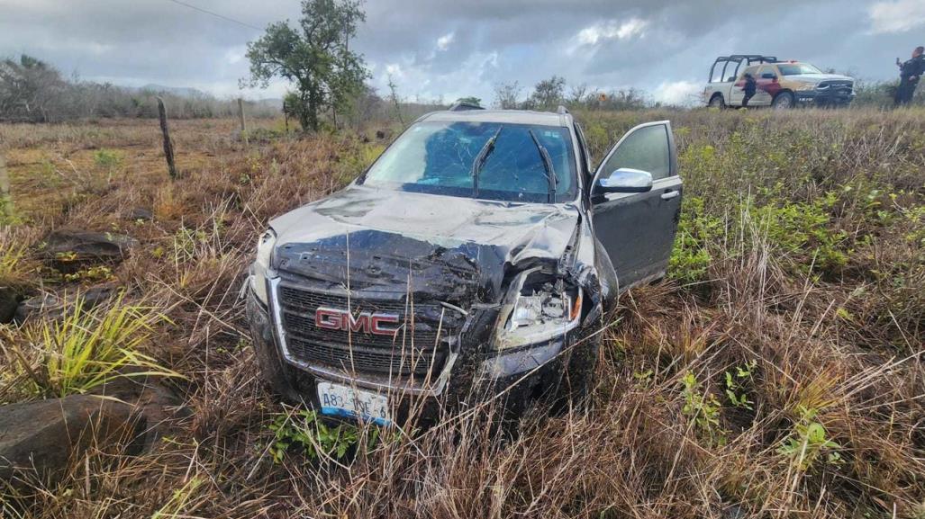 Personas lesionadas en volcadura en la carretera federal 180