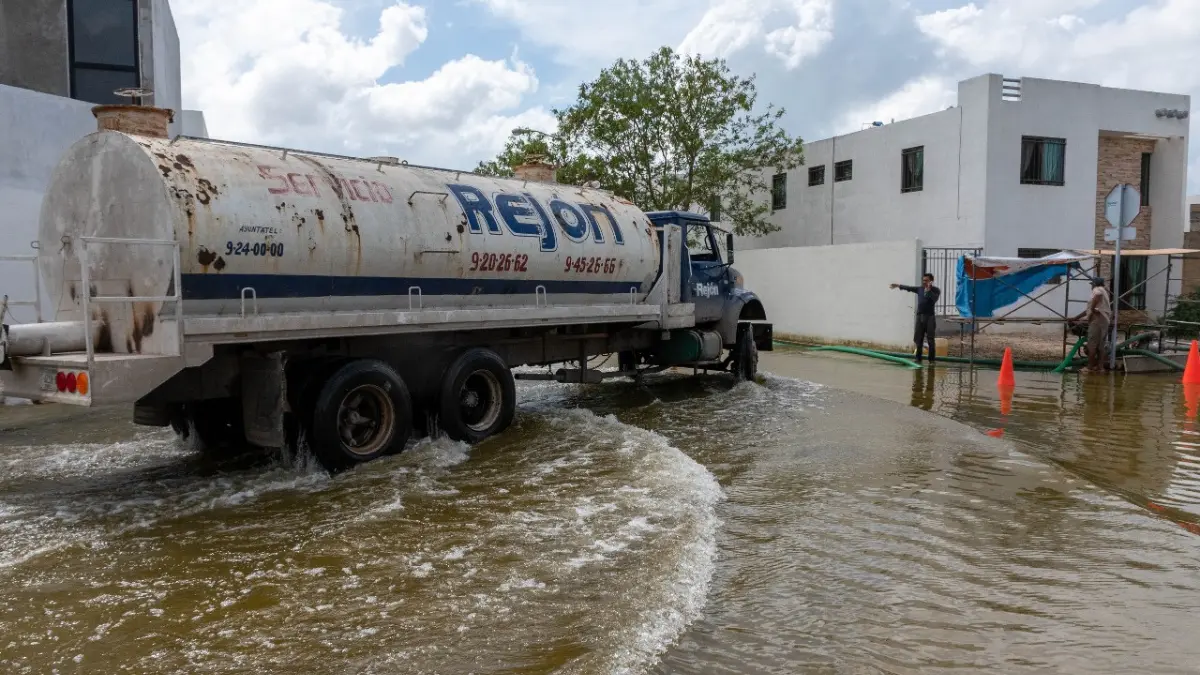 Se recomienda a los ciudadanos estar atentos y tomar precaucions ante la temporada de lluvias Foto: Alejandra Vargas