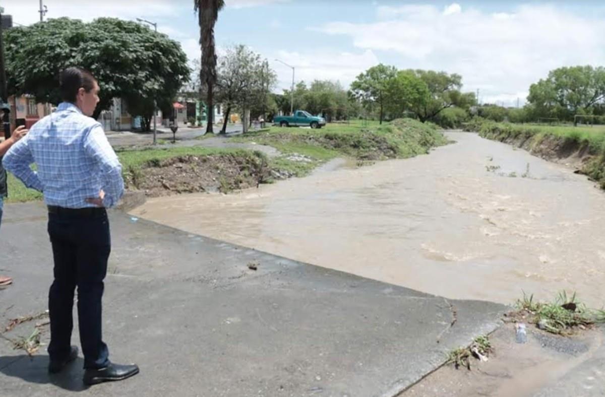 Intensifica Francisco Treviño limpieza tras lluvias en Juárez