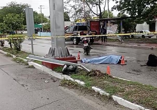 Muere moticiclista al derrapar  en la Avenida Quetzalcóatl de Mérida