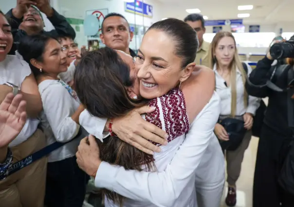 Sheinbaum llega a Minatitlán para reanudar gira con AMLO en Veracruz y Oaxaca