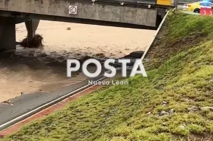 Sigue cerrado carril exprés en Constitución tras el paso de Alberto