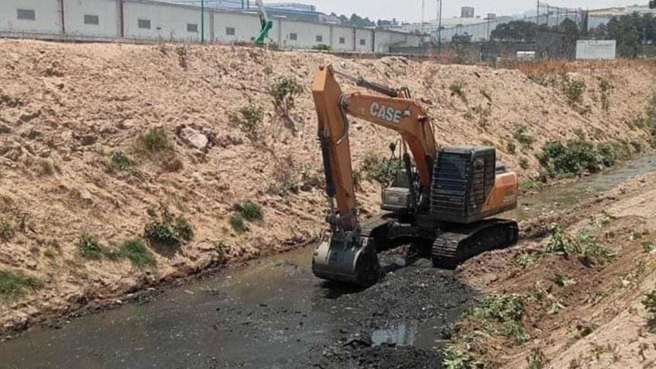 Contra las inundaciones en Atizapán; limpian y piden no tirar basura