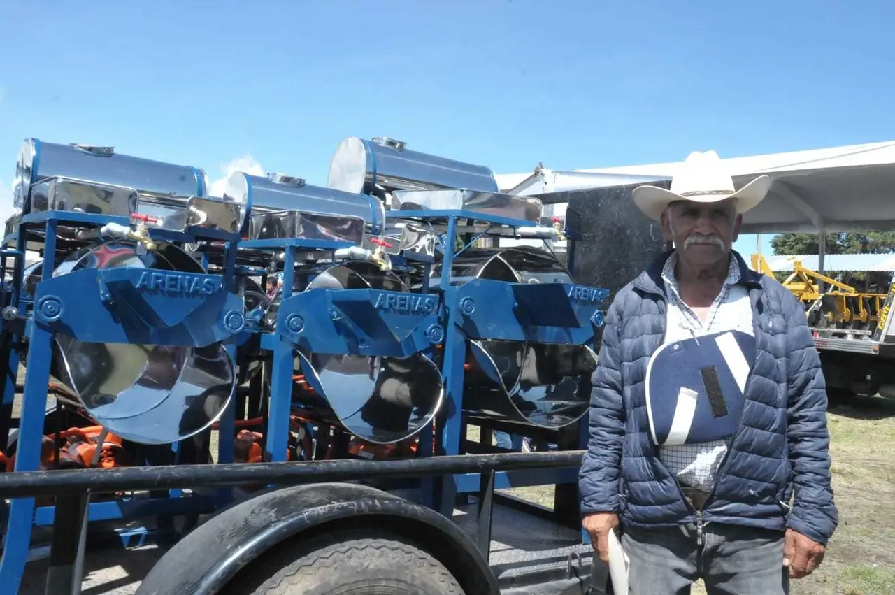 Llegan apoyos para rescate de productores en Texcaltitlán