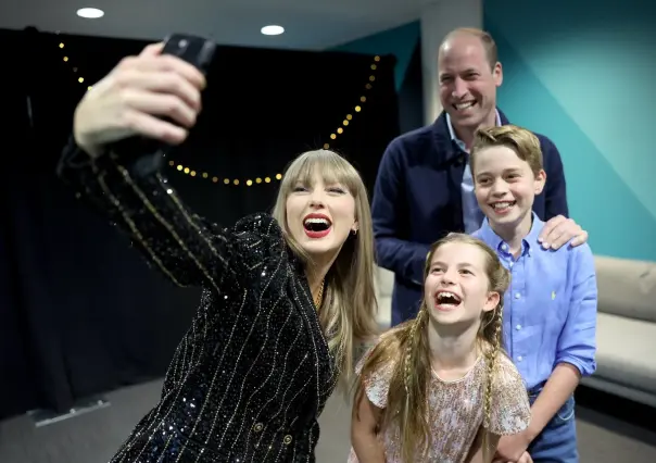 ¿Selfie real? Príncipe William y sus hijos disfrutan concierto de Taylor Swift