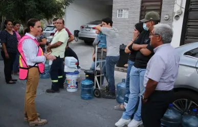 Cristina Díaz, lidera Operativo Colibrí para llevar agua potable casa por casa