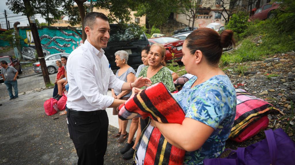 Colosio supervisa brigadas de apoyo por lluvias en zonas afectadas de Monterrey