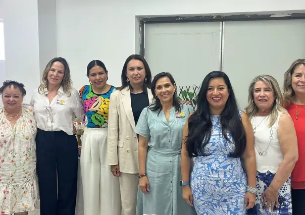 Presentan DIF y Secretaría de las Mujeres iniciativas contra violencia de género