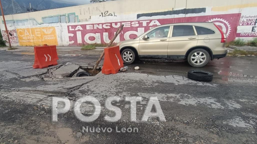 Estragos de tormenta Alberto: se abre socavón en avenida de Santa Catarina