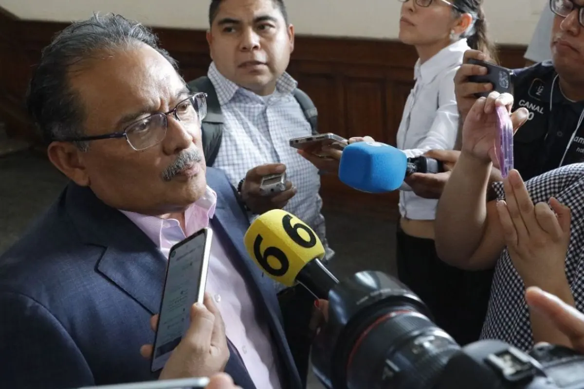 El alcalde de Escobedo, Andrés Mijes, en reunión en Palacio de Gobierno. Foto: Diego Beltrán