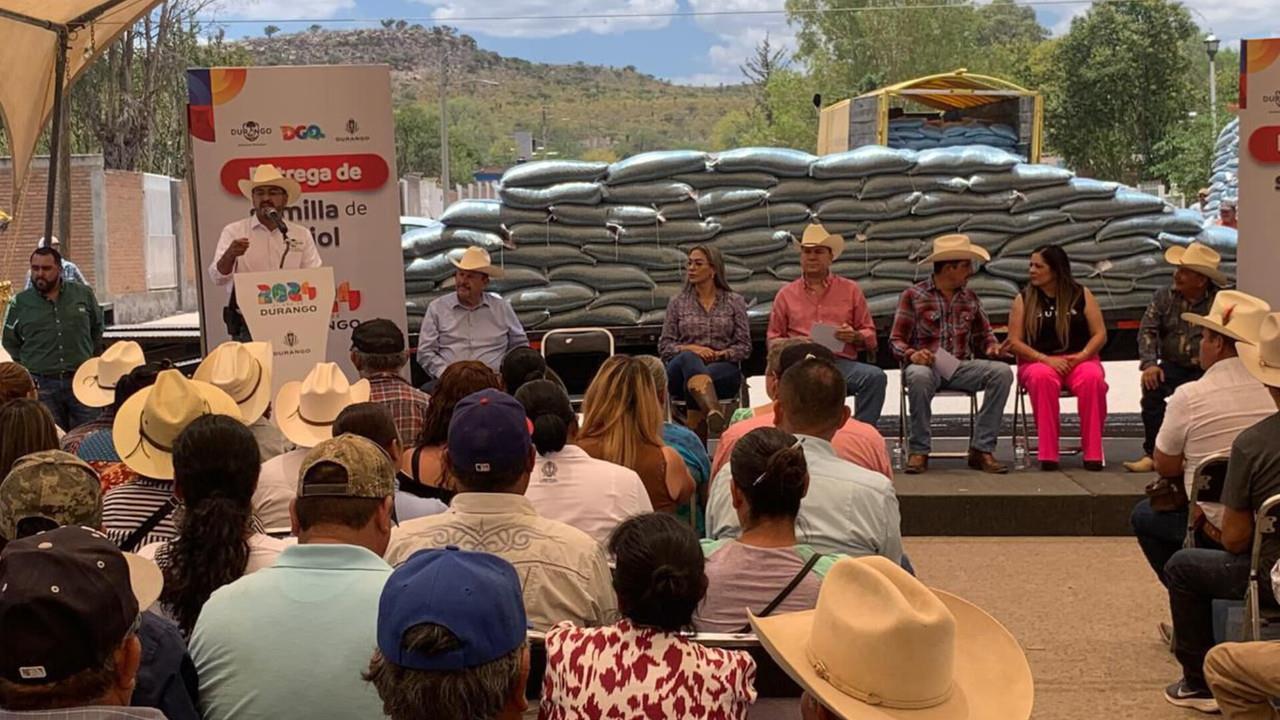 El consumo de este producto, tan solo para las familias duranguenses es de primera necesidad y por las condiciones del estado debería ser más apoyado: Pedro Silerio. Foto y video: Jesús Carrillo