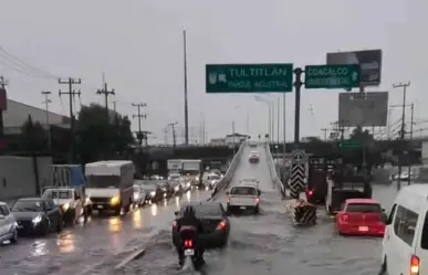 Inundaciones, vialidades colapsadas y daños dejan lluvias en Edomex (VIDEO)