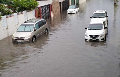 Inundaciones en Mérida: ¡Automóviles bajo el agua!