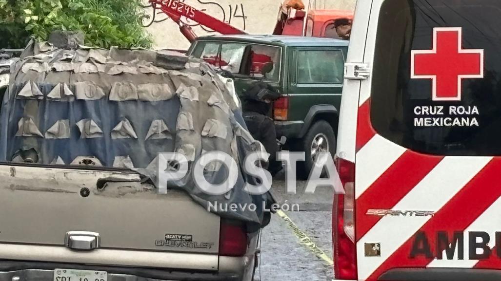 Ejecutan a hombre dentro de su camioneta en Monterrey