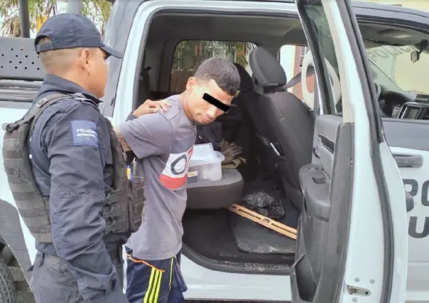 Caen dos hombres por robo de vehículo y robo a transeúnte en Juárez