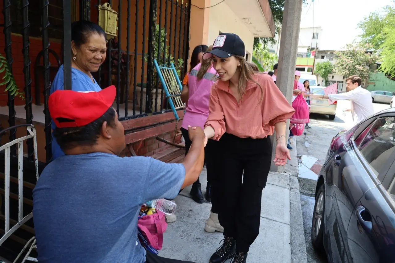 El Gobierno de Monterrey brinda apoyo humanitario a 160 familias de la colonia Condesa. Gobierno de Monterrey