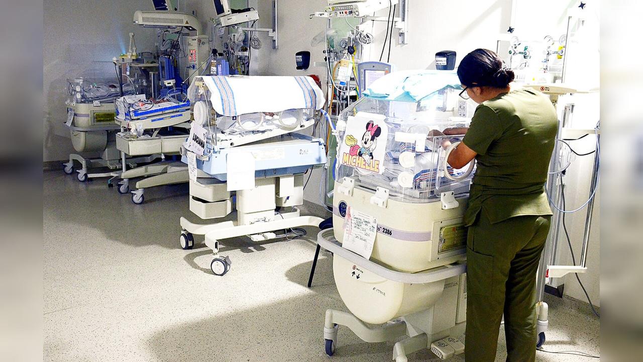 Se trata de dos niños y una niña, cuya madre de 36 años y originaria de Durango, acudió para recibir atención médica al Hospital Materno Infantil. FOTOS Y VIDEO: Isaura Retana