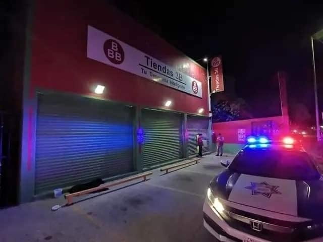 La tienda de autoservicio en donde fue encontrado el bebé. Foto: Facebook La Nota Hidalguense.