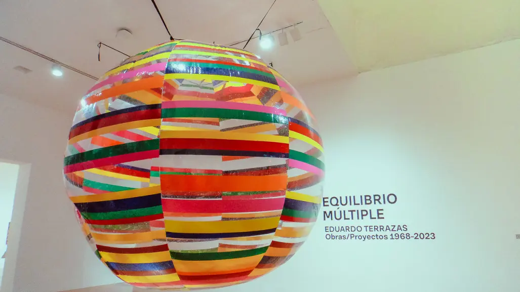 Descubre las obras de Eduardo Terrazas con Equilibrio Múltiple en MARCO