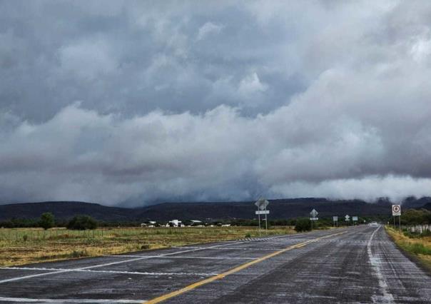 Urge rehabilitación de la red carretera en Durango: Esteban Villegas