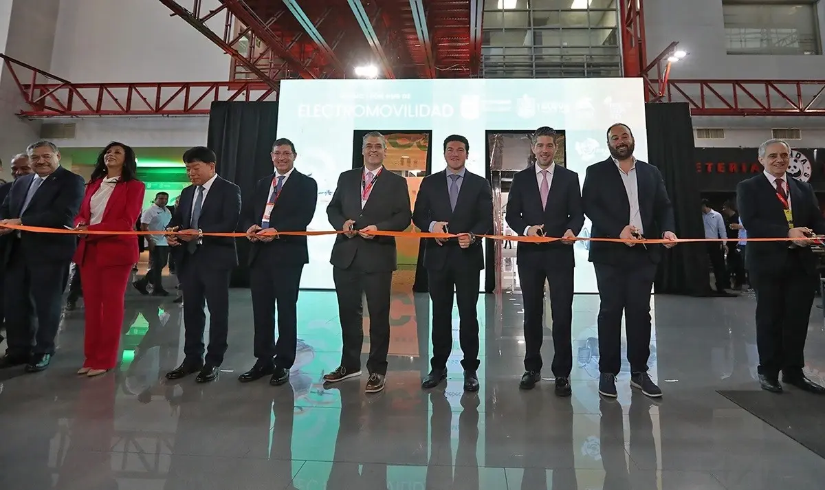 Inaugura Samuel García la International Mobility of the Future Summit 2024