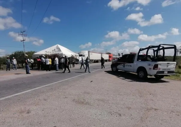 Agricultores de Tamaulipas vuelven a bloquear la carretera