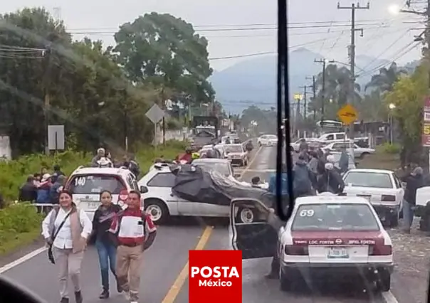 Por protesta, mantienen cerrada carretera de Fortín a Huatusco en Veracruz