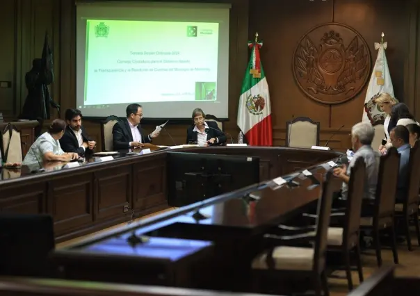Cumplen Servidores Públicos de Monterrey con su declaración patrimonial