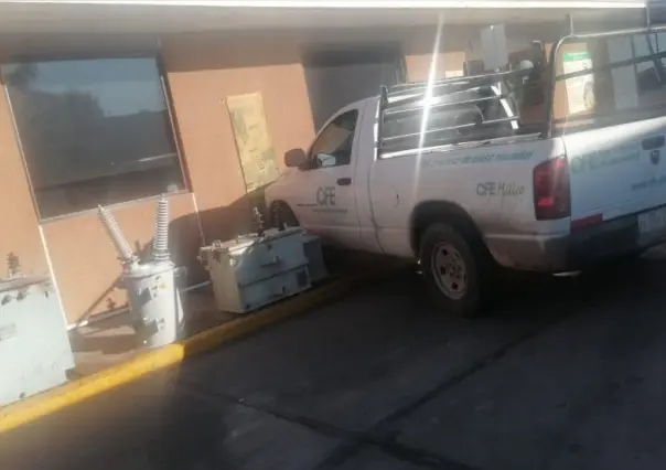 VIDEO: “Fantasma” conduce camioneta de la CFE en Durango