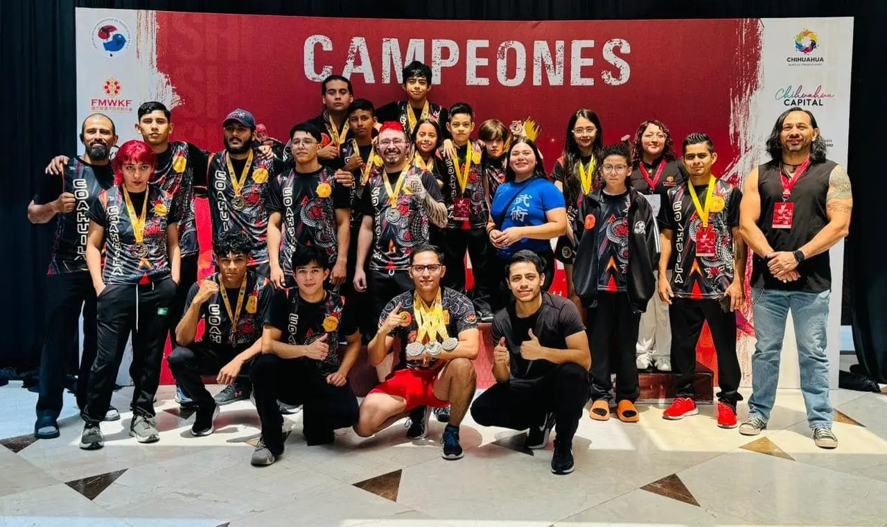 La delegación coahuilense de Wushu Kung Fu destacó en Chihuahua.  (Fotografía: Inedec)