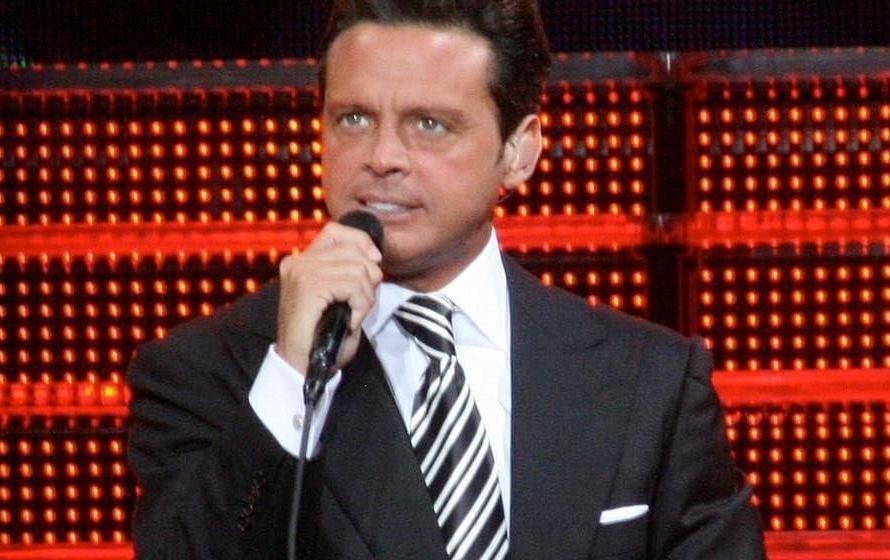 Hospitalizan a suegros de Luis Miguel; ¡esto se sabe!