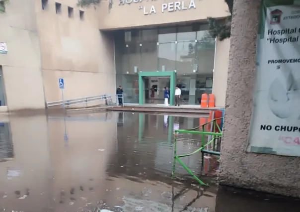 Urgencias suspendidas en Hospital La Perla por lluvias en Nezahualcóyotl