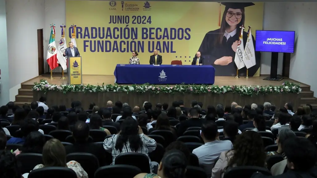 Fundación  UANL: se gradúan 87 jóvenes con alto desempeño