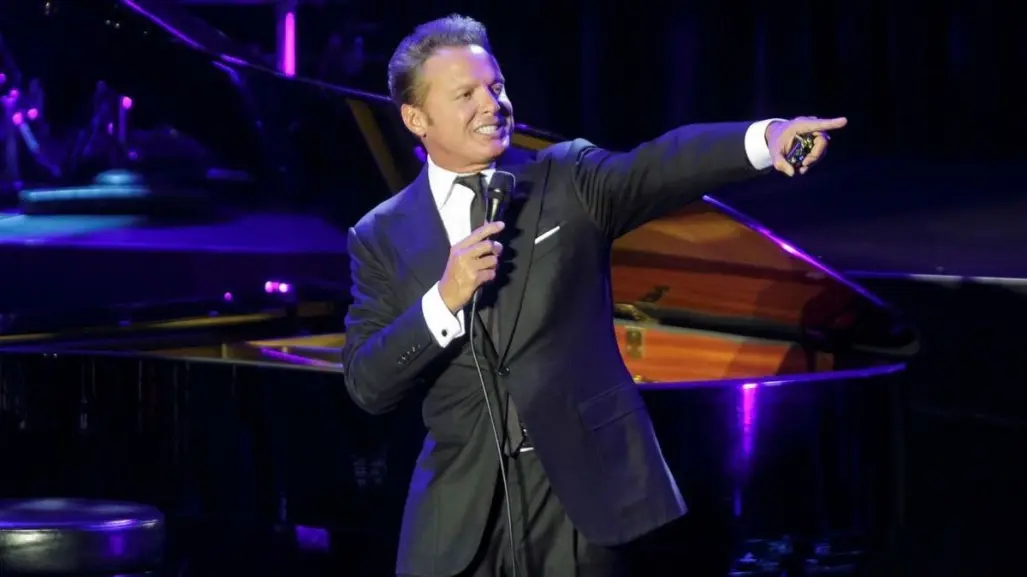 Así reciben a Luis Miguel en la tierra de su novia Paloma, Córdoba España VIDEO