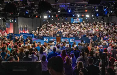 Biden reafirma su liderazgo tras debate mientras Trump lo ridiculiza