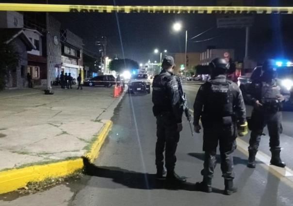 Comando Irrumpe en bar y mata a cuatro hombres en Celaya