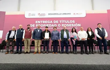 Con 2 mil 700 títulos de propiedad dan certeza jurídica a familias en Edomex