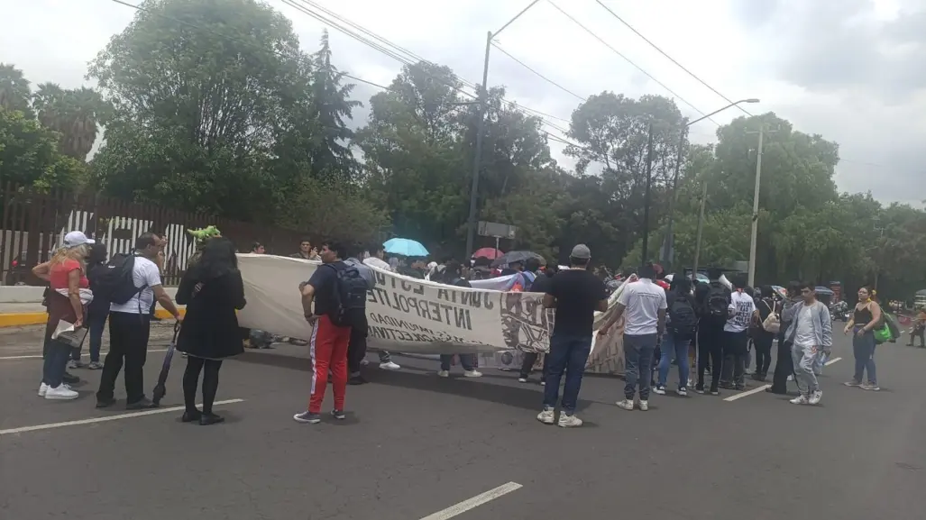 Trabajadores de limpieza del IPN sin respuesta por demanda y atropellamiento