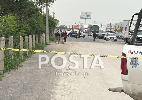 Tiran cuerpo emplayado en Libramiento Noroeste