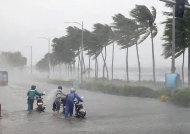 Onda tropical 6 genera lluvias intensas en el sur de México