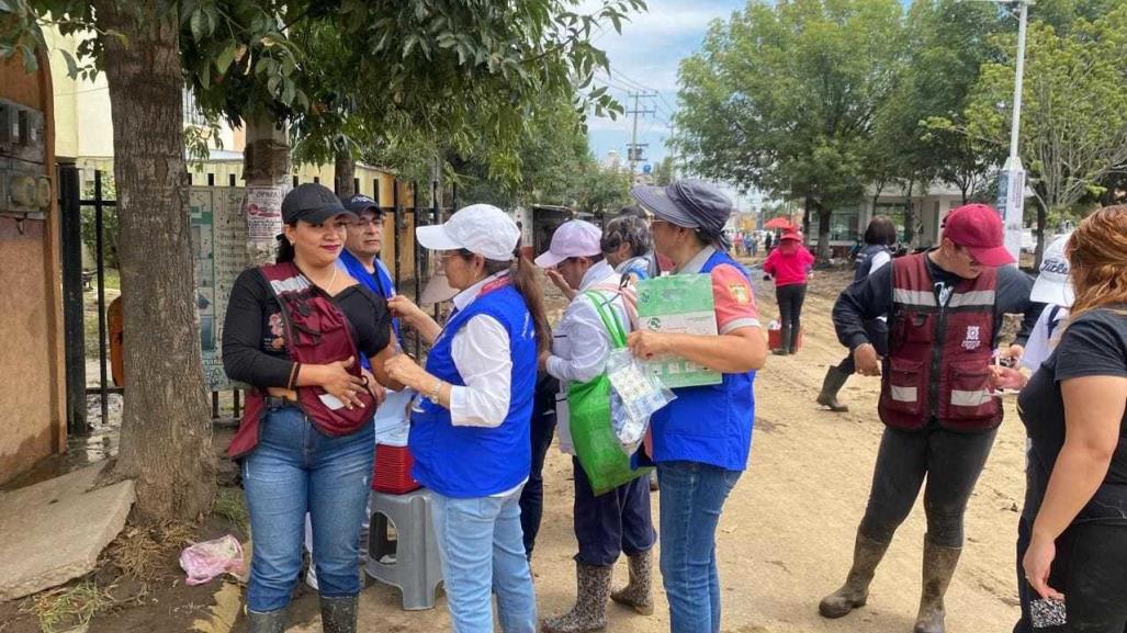 Atienden brigadas médicas a afectados por inundaciones en Edomex