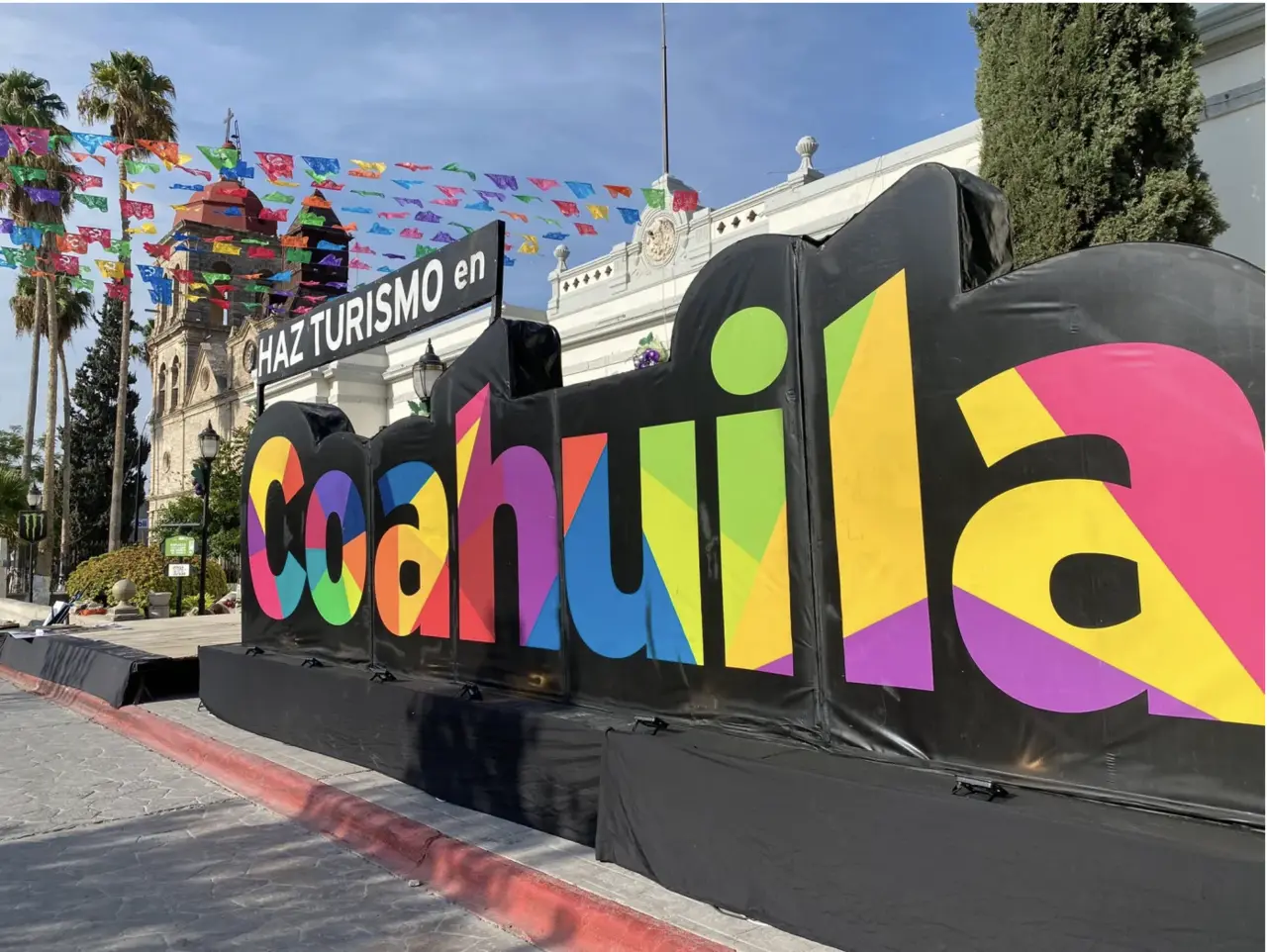 Letras de turismo en Coahuila. Foto: NTR México