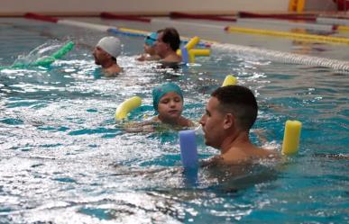 ¡Chapuzón para el calor! Alcaldía Iztapalapa ofrece clases de natación gratuitas