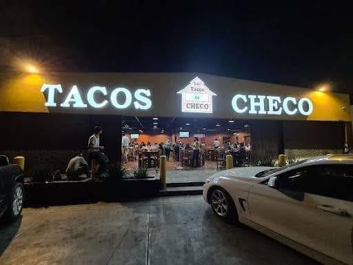 Se desploma parte del techo de Tacos Checo en Saltillo: varios lesionados