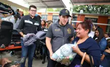 Gobernador Samuel García lleva ayuda al sur de Nuevo León tras tormenta Alberto