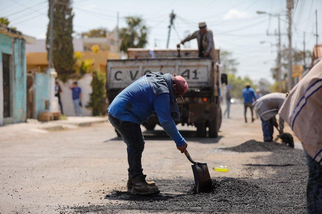 El Ayuntamiento de Mérida informó que redobla los esfuerzos para mantener en buenas condiciones las calles de Mérida ante las intensas lluvias que han afectado la ciudad.- Foto del Ayuntamiento de Mérida