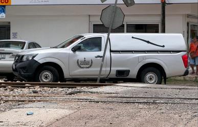 Señora muere por presunta descarga eléctrica mientras barría en su hogar