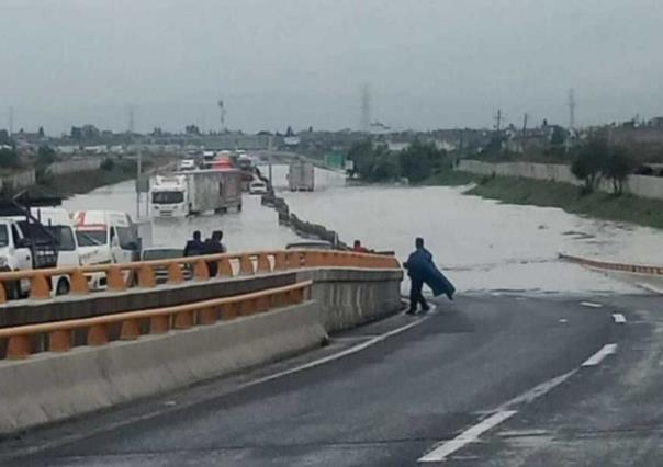Doce horas de cierre por inundación en el CEM...y sumando (VIDEO)