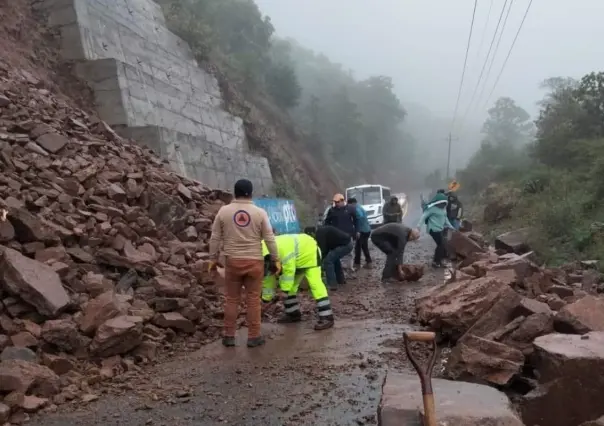 Lluvias provocan desgajamientos y caminos bloqueados en Guanajuato